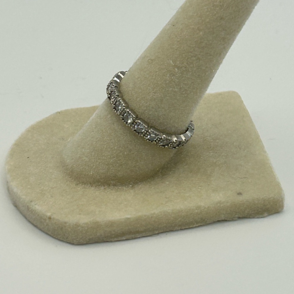 Sterling Silver Crystal Ring Stamped 925 Clear Crystals Dainty Sparkle Size 6.5 - Picture 2 of 10